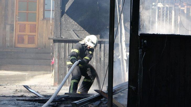 Kafede çıkan yangın korkuttu G3