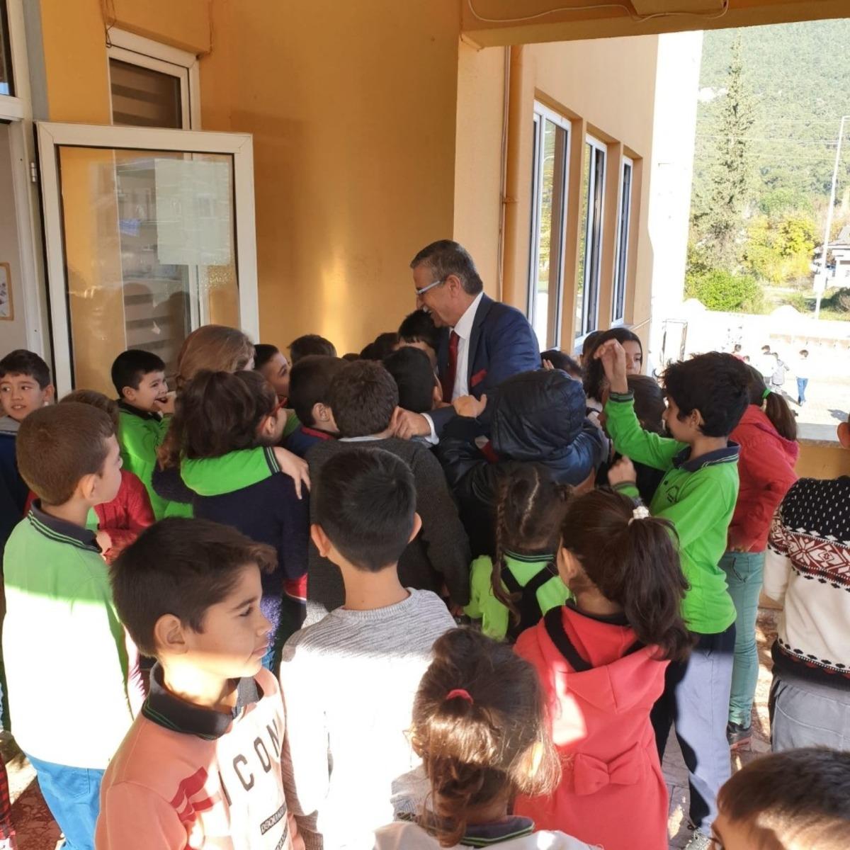 Başkan Topaloğlu Yerli Haftası&rsquo;nda &ouml;ğrencilerle buluştu