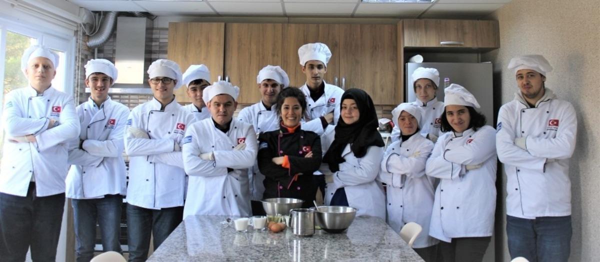 Cemil Meri&ccedil;&rsquo;te &ldquo;Aş&ccedil;ı &Ccedil;ırağı&rdquo; kursu a&ccedil;ıldı