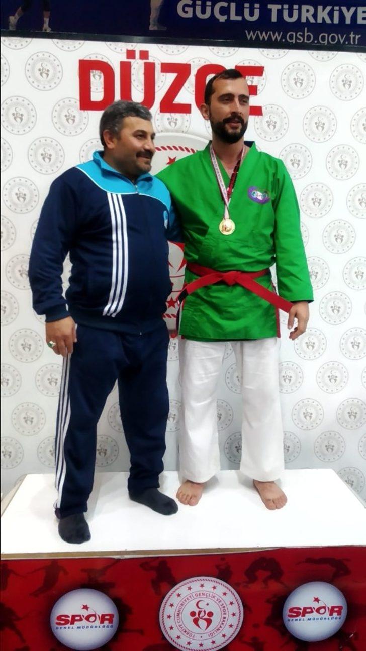 Eyyübiyeli sporcular şampiyonaya damga vurdu G3