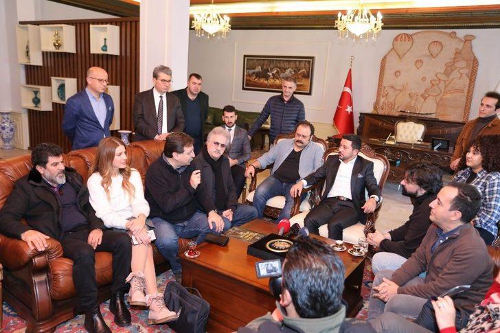 Tamer Karadağlı: “’Çocuklar Duymasın” dizisi için Guinness Rekorlar Kitabı’na başvuruldu” G1