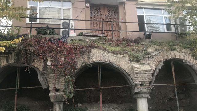 Beyazıt'ta 1600 yıllık sarnıca metal ayak desteği