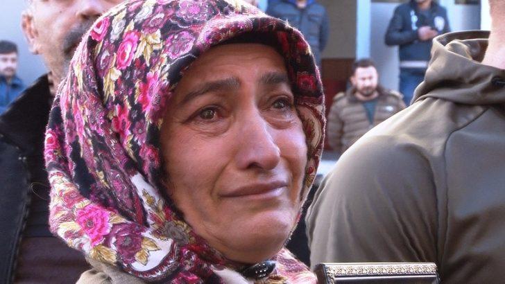 Diyarbakır'da ailelerin nöbeti sürerken HDP’li vekiller binaya geldi, tansiyon yükseldi G4