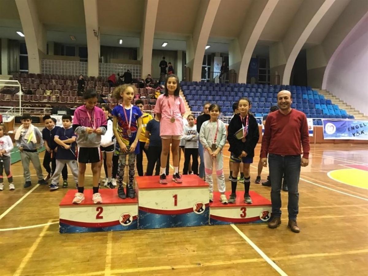 Aydın Analig Badminton İl Karması se&ccedil;imleri yapıldı