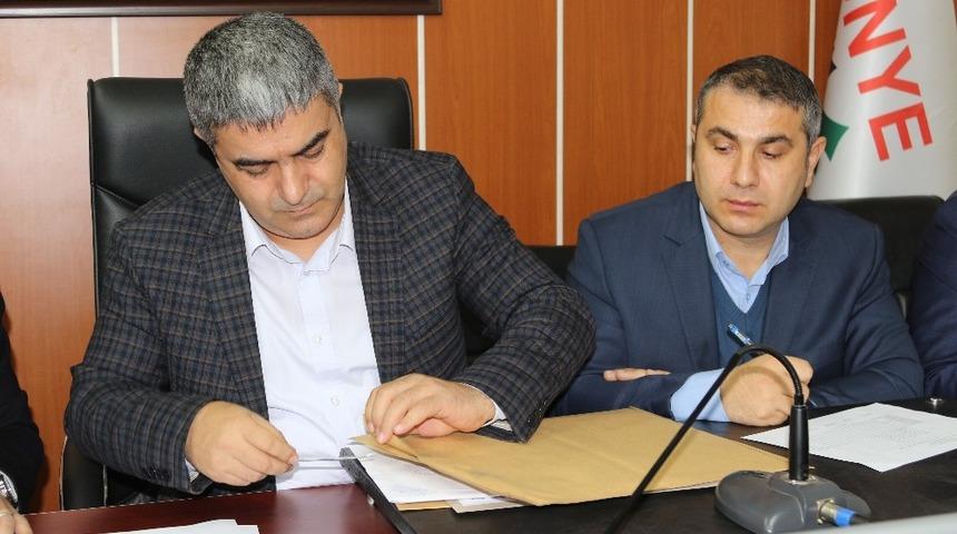 &Uuml;nye Belediyesinden ara&ccedil; ihalesi