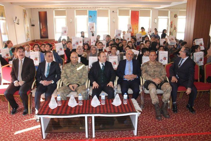 Şemdinli’de öğrencilere kitap desteği G3