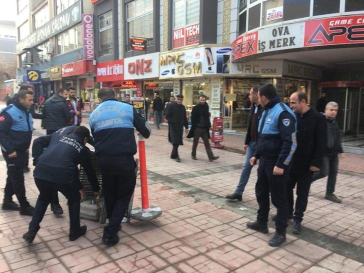 İpekyolu Belediyesinden seyyar satıcılara müdahale G4