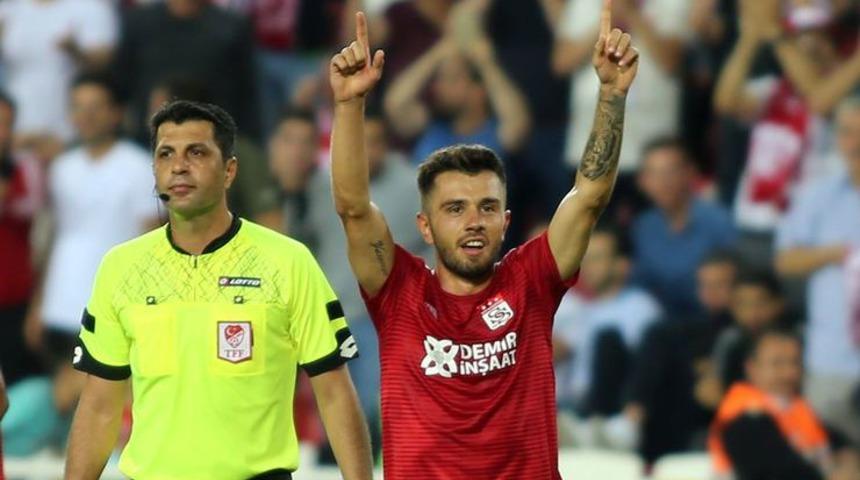 Galatasaray Emre Kılınç transferinde anlaşmaya vardı!