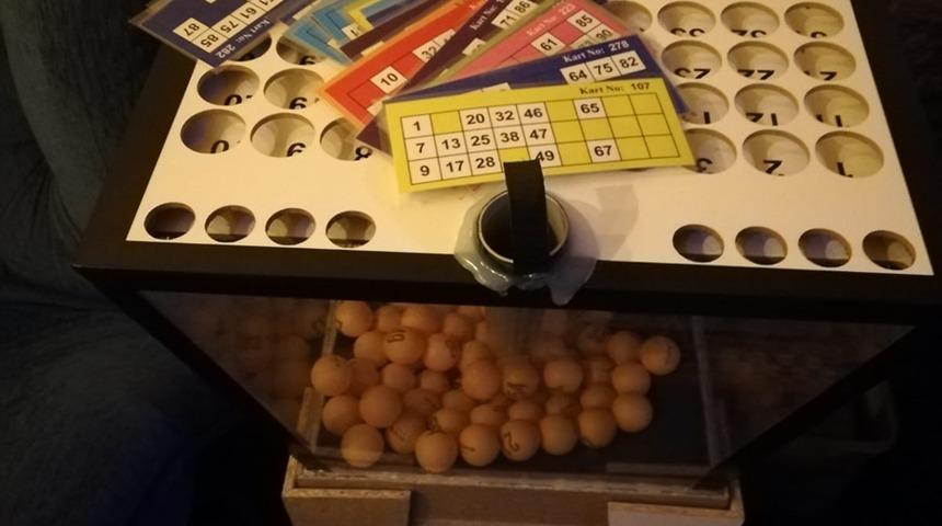 Malatya'da m&uuml;h&uuml;rlenen dernekte kumar oynayan 67 kişiye para cezası uygulandı