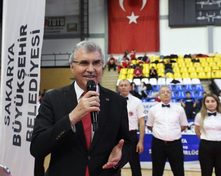 Başkan Yüce: “Sporda mücadeleyi sonuna kadar sürdürmek başarıyı getirir” G4