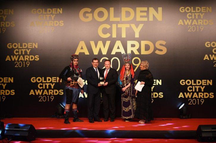 BAÇEM’e ‘Yaşama Değer Katanlar Ödülü’ G4