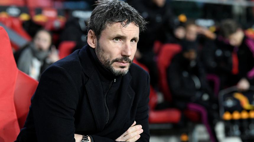PSV'de Van Bommel dönemi sona erdi