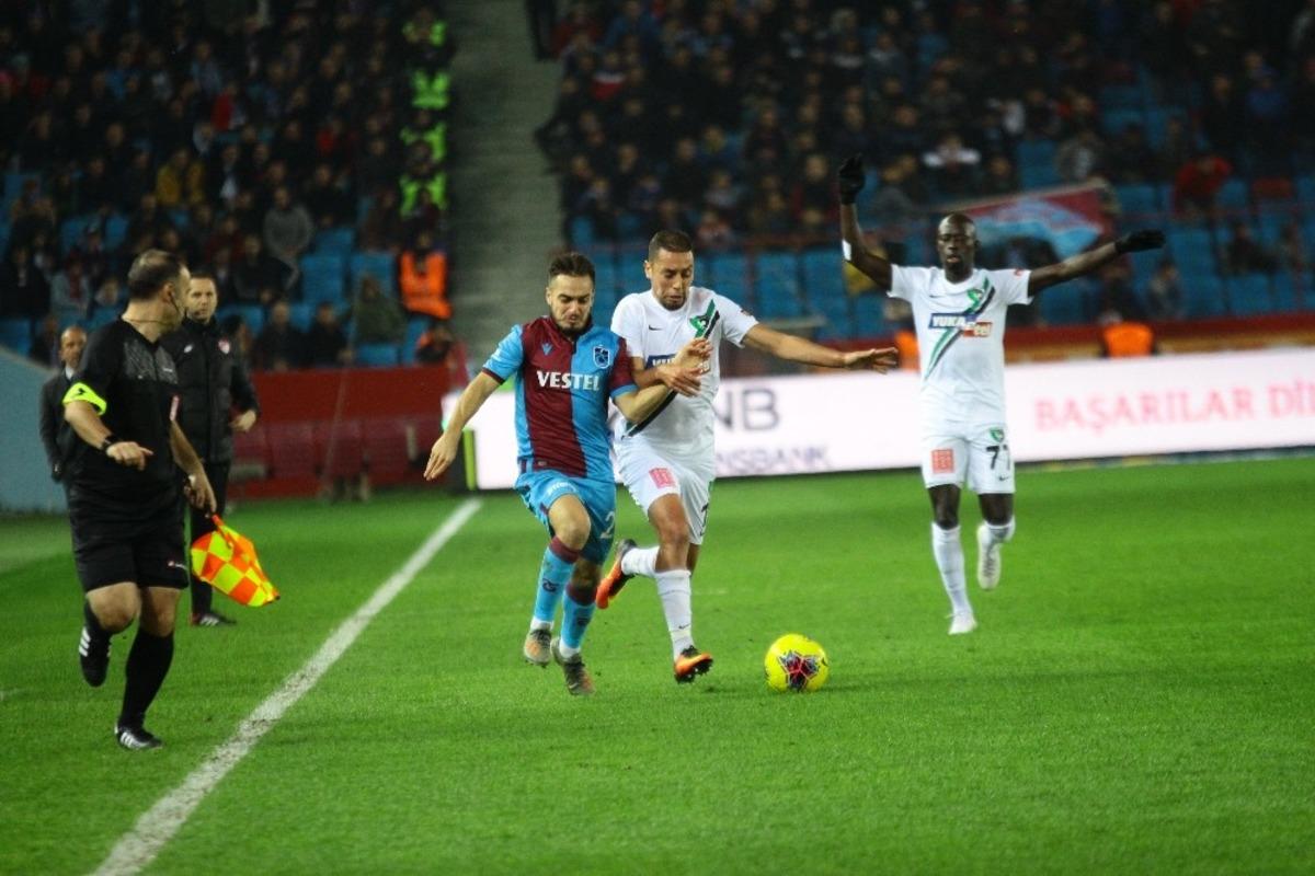 S&uuml;per Lig: Trabzonspor: 1 - Yukatel Denizlispor: 2 (Ma&ccedil; sonucu)