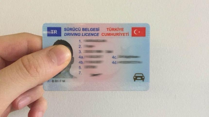 Ehliyet yenileme son gün ne zaman? Ehliyet yenileme için gerekli belgeler nelerdir?