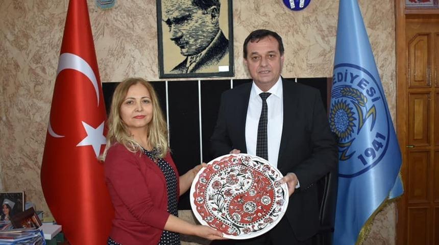 Başkan Tepe: "Sanata ve sanat&ccedil;ıya katkılarımız devam edecek"