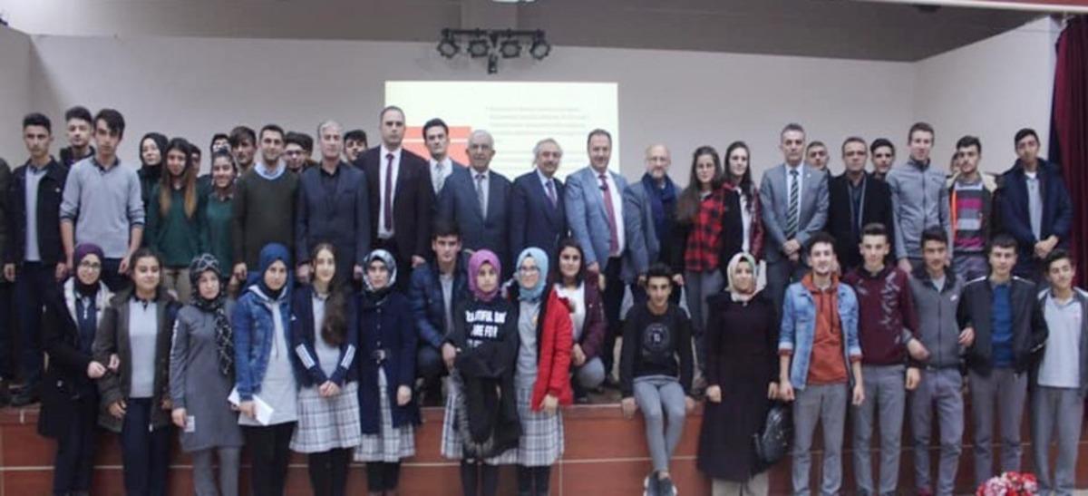 TYB Erzurum Şubesi vefatının 50. yılında M&uuml;mtaz Turhan&rsquo;ı andı