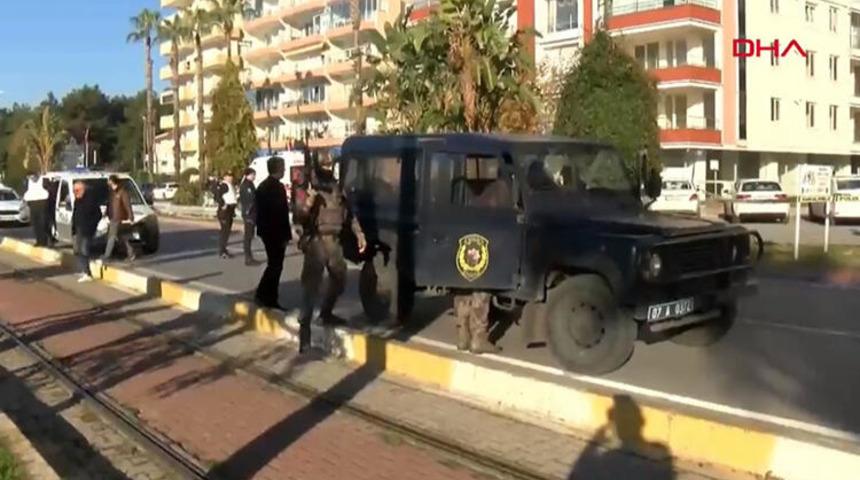 Antalya'da bankada soygun girişimi