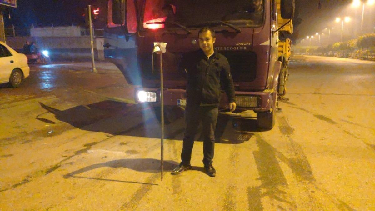 Kış uykusuna yatmayan yılanı ara&ccedil; ezdi