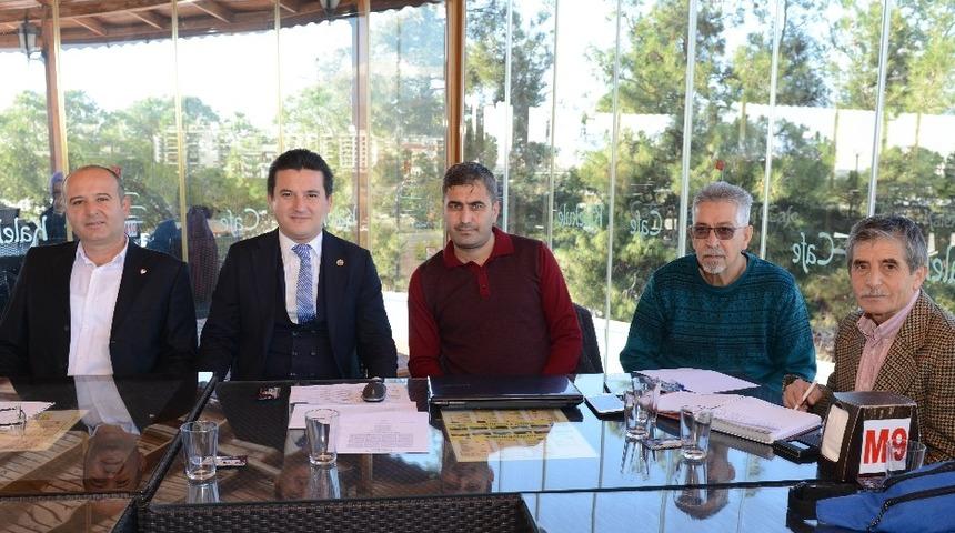 Amat&ouml;r spor kul&uuml;pleri temsilcileri, Kumluca&rsquo;da toplandı