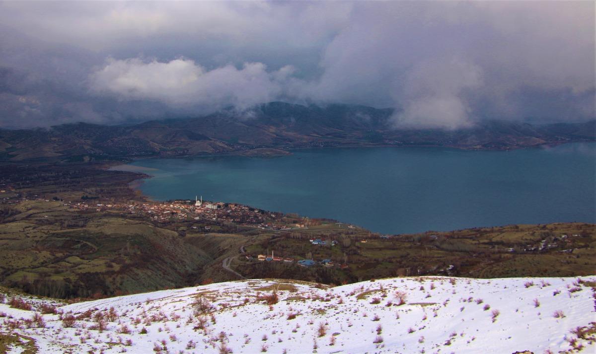 Hazar Baba'da kar ve bulutların g&ouml;rsel ş&ouml;leni