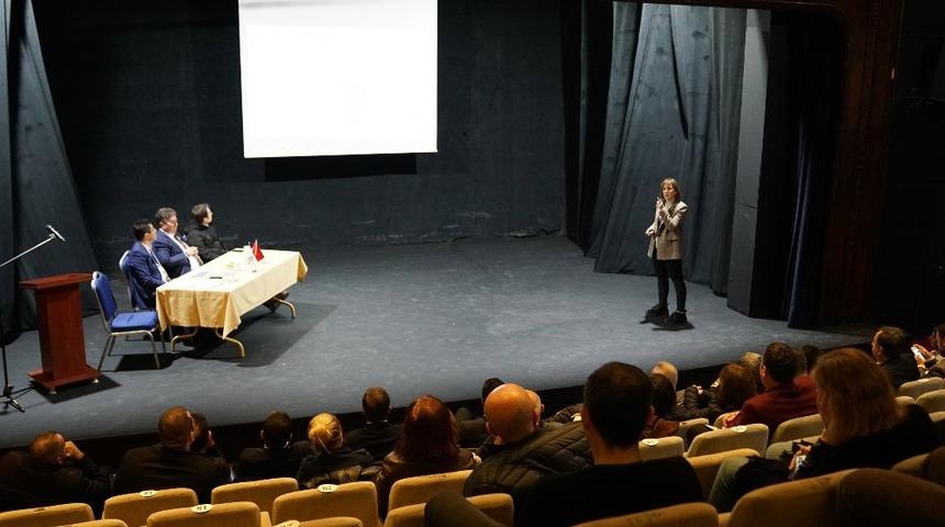 M&uuml;d&uuml;rl&uuml;klerden başkan Sarıkurt ve meclis &uuml;yelerine brifing