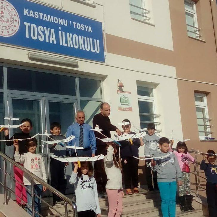 Tosya İlkokulunda Model Uçak Kursu tamamlandı G3