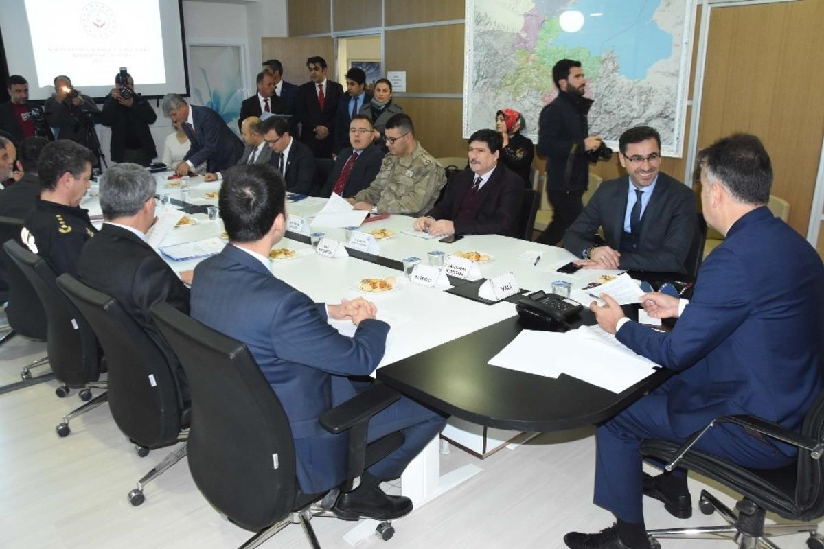 Bitlis&rsquo;te &lsquo;Kadına Karşı Şiddetle M&uuml;cadele Toplantısı&rsquo; d&uuml;zenlendi