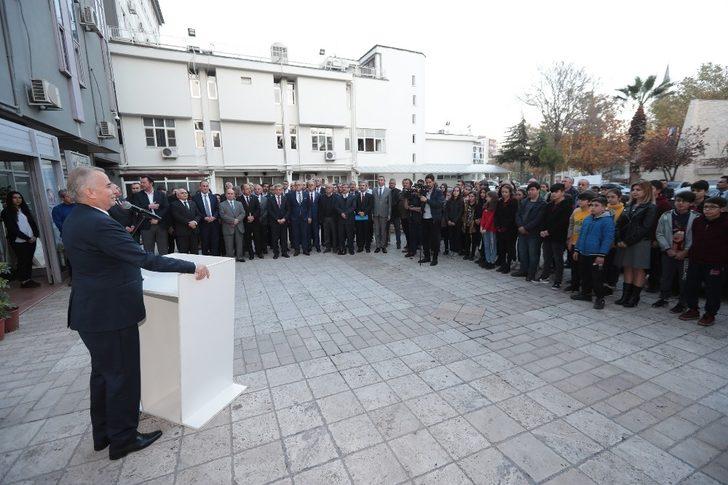 Ressam Gürbüz Azak’ın 60’a yakın eseri görücüye çıktı G4