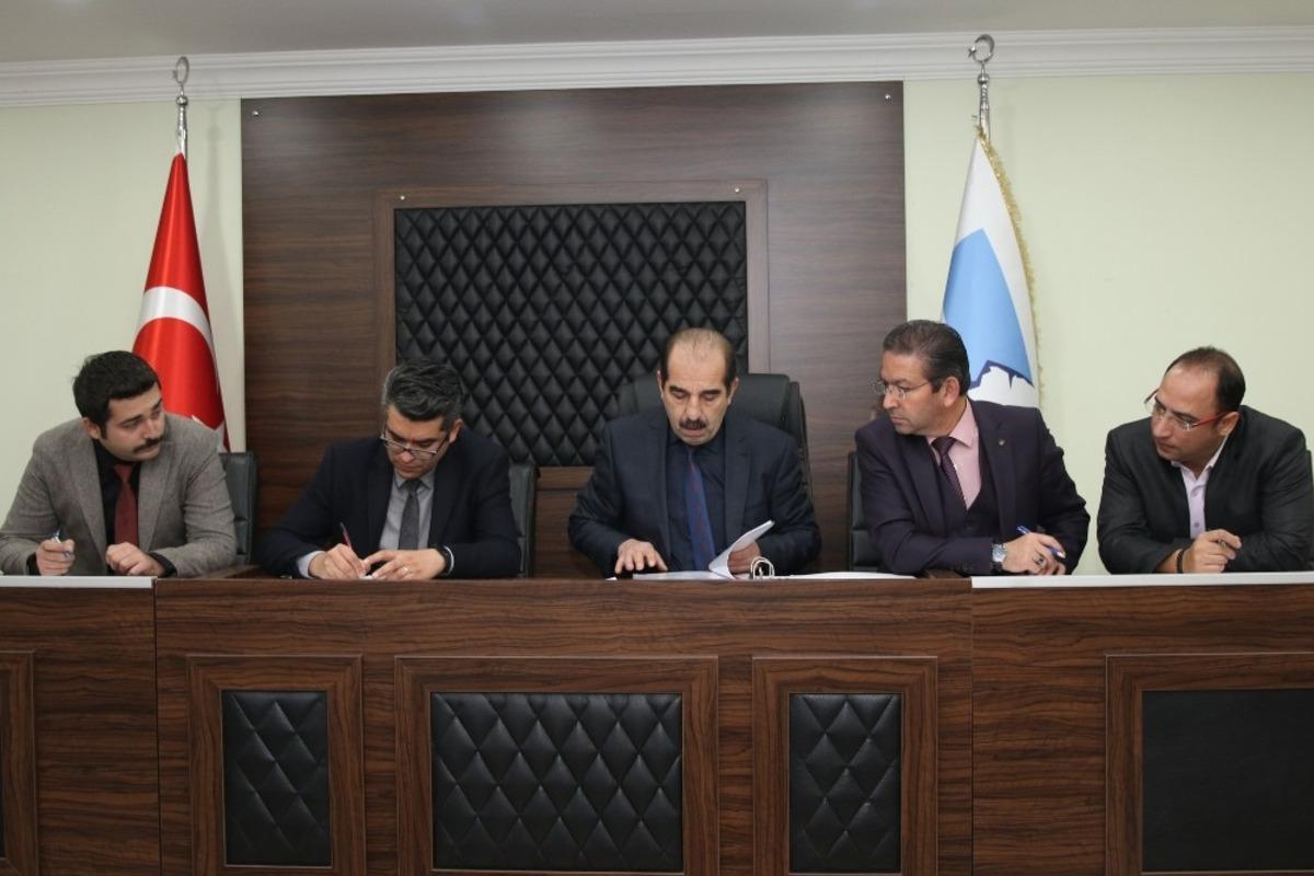 Akaryakıt alım ihalesi ger&ccedil;ekleştirildi