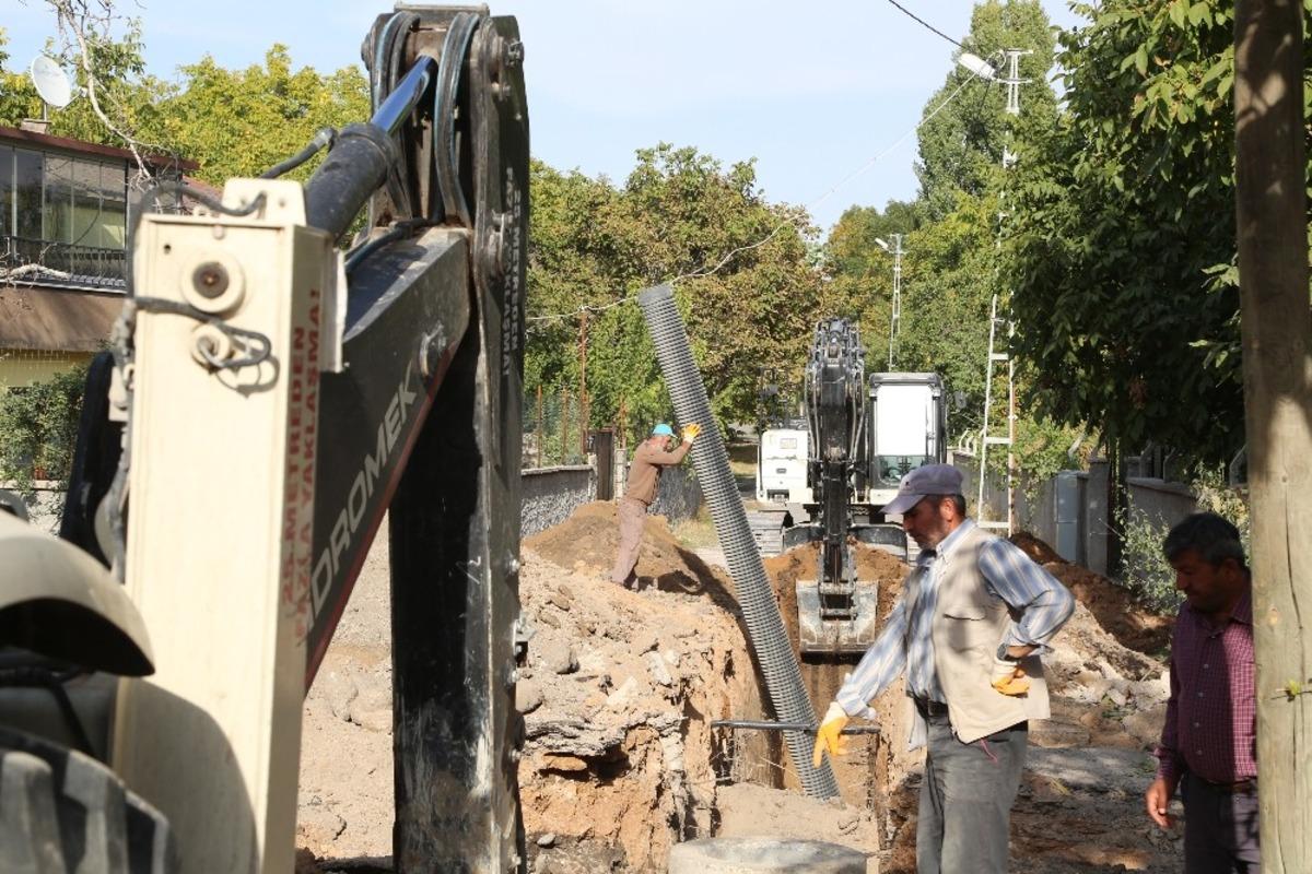 Niğde Belediyesi altyapı &ccedil;alışmaları devam ediyor