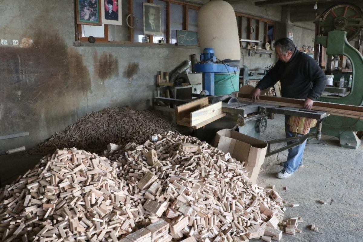 Atık malzemelerden tescilli oyuncak &uuml;rettiler