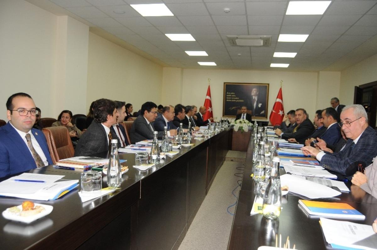 Vali Su: "Kadına y&ouml;nelik şiddet konusunda sıfır toleransla hareket edeceğiz&rdquo;