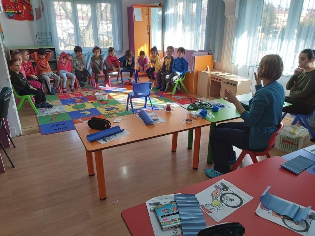 Tosya&rsquo;da anasınıfı &ouml;ğrencilerine meslekler tanıtıldı