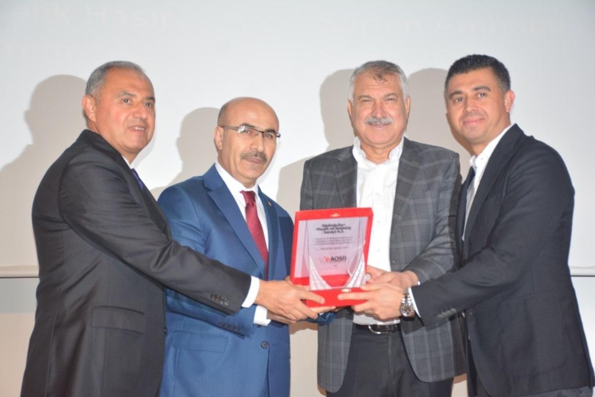 AOSB&rsquo;nin "Parlayan Yıldızları" &ouml;d&uuml;llendirildi