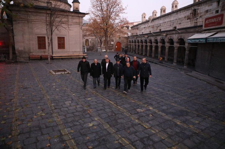 Başkan Palancıoğlu güne Camikebir’de başladı G2