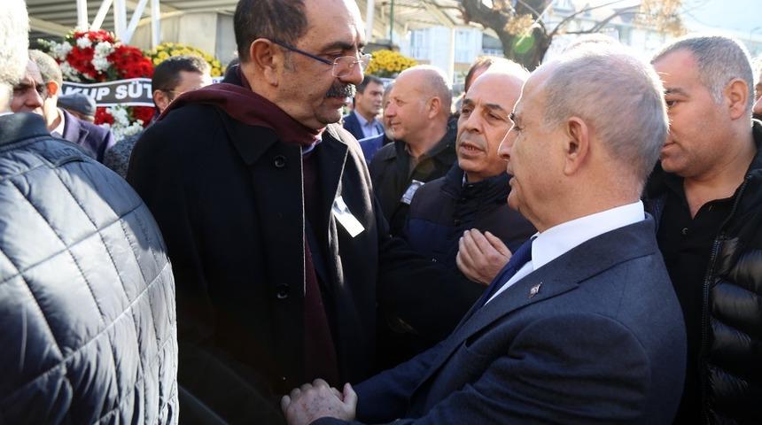 Başkan Akg&uuml;n, G&uuml;rb&uuml;z &Ccedil;apan&rsquo;ın acısını paylaştı