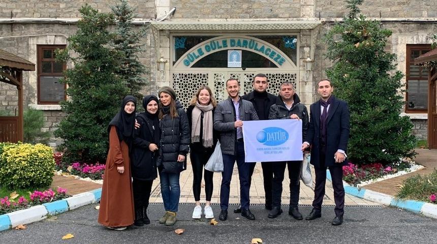 Ahıska T&uuml;rklerinden Dar&uuml;laceze&rsquo;ye ziyaret