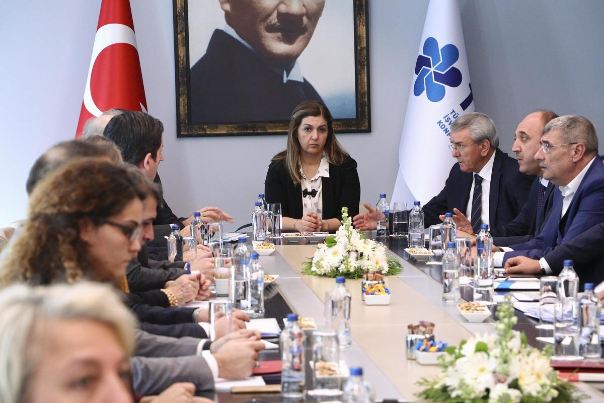 Asgari &uuml;cret tespit komisyonu 3'&uuml;nc&uuml; toplantısı başladı