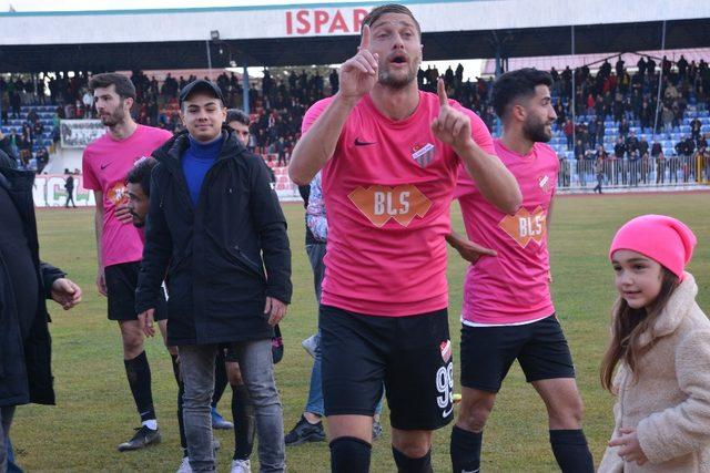 Isparta 32 Sporlu Volkan, ilk yarının gol kralı oldu