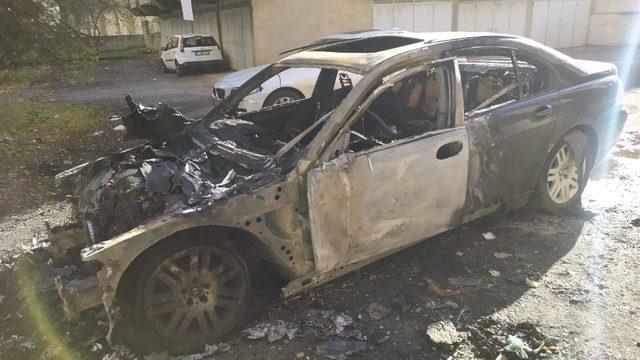 Gaziantep’ta otomobilden gelen patlama sesleri korkuttu