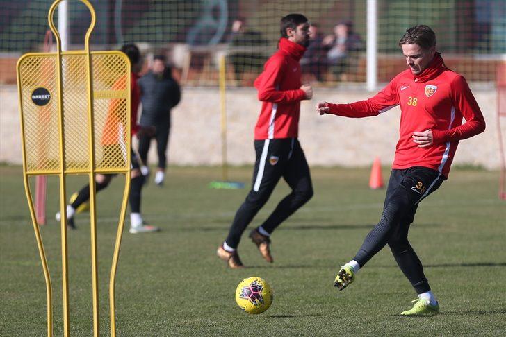 Kayserispor Teknik Direktörü Bülent Uygun: "Allah'ın izniyle düşmeyeceğiz" G1