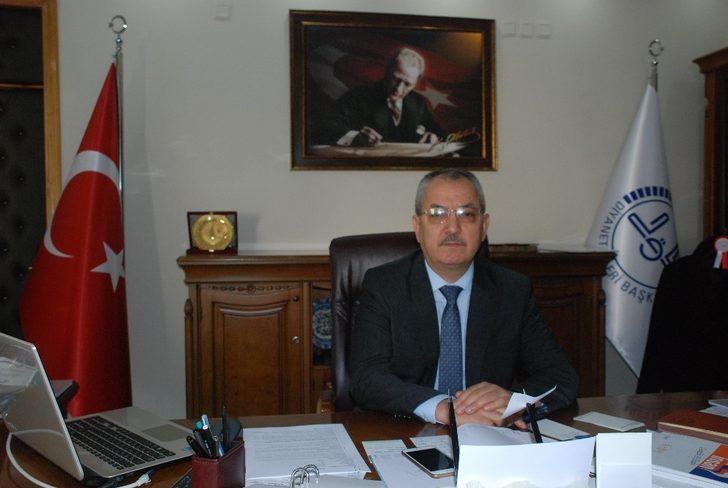 Diyanet’in kararı ile camilerde sabit oturaklar kaldırılmaya başlandı G3