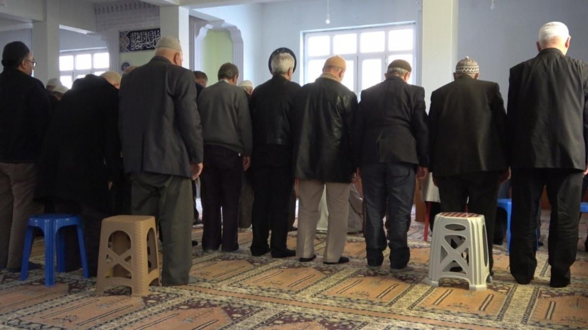 Camilerden sabit taburelerin kaldırılması Denizli&rsquo;de memnuniyetle karşılandı