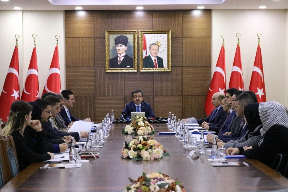 Diyarbakır&rsquo;da kadına y&ouml;nelik şiddetle m&uuml;cadele toplantısı