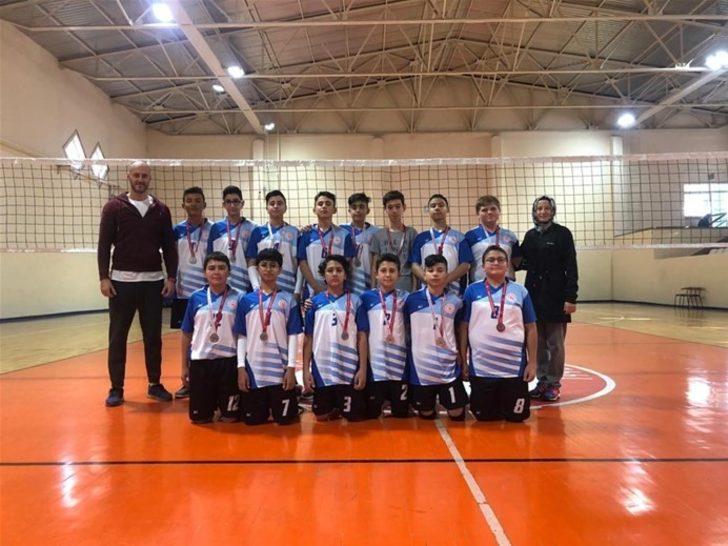 Isparta’daki Voleybol Ana Lig Grup Müsabakalarında çeyrek final vizesini alan iller belli oldu G2