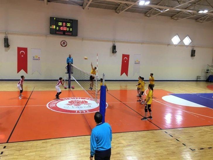 Isparta’daki Voleybol Ana Lig Grup Müsabakalarında çeyrek final vizesini alan iller belli oldu G4