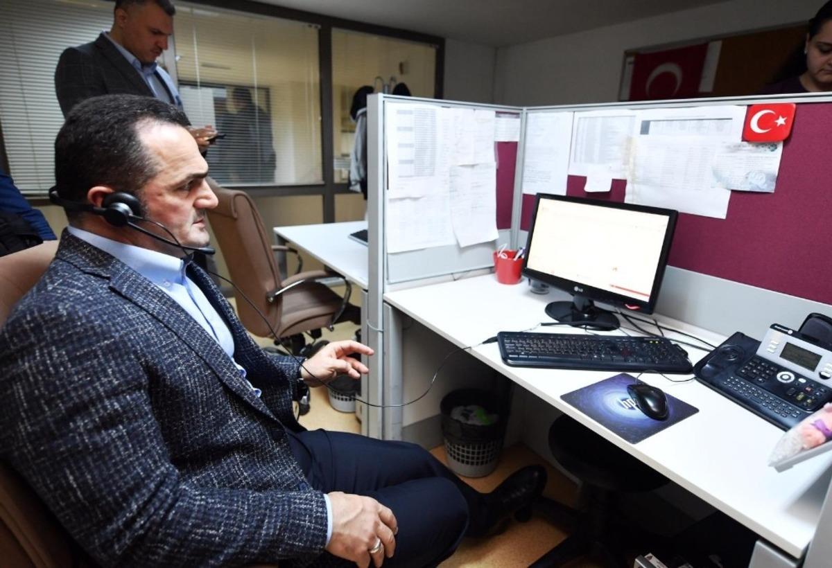 &Ccedil;ağrı merkezini arayan vatandaşlara Başkan Yıldız s&uuml;rprizi