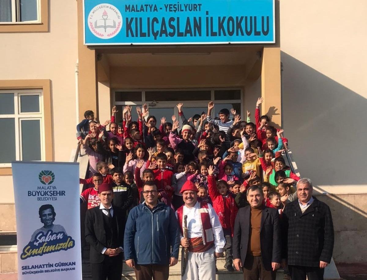 B&uuml;y&uuml;kşehir Belediye Tiyatrosu okullarda