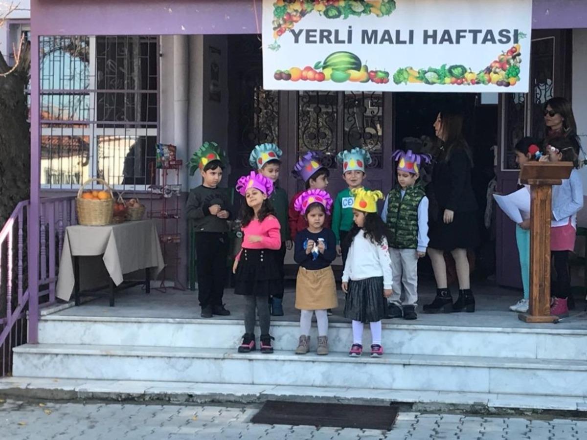 Burhaniye&rsquo;de Yerli Malı Haftası coşkusu