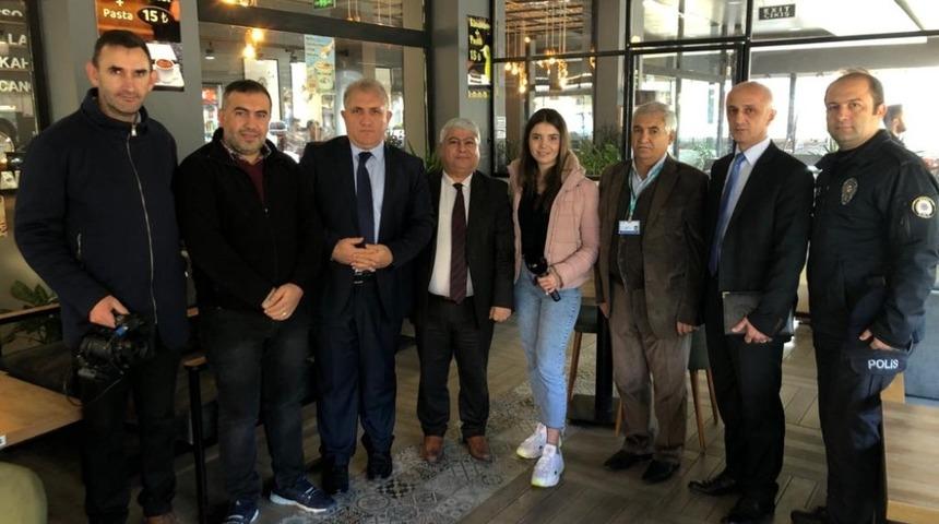 Kaymakamdan &ccedil;at kapı sigara denetimi